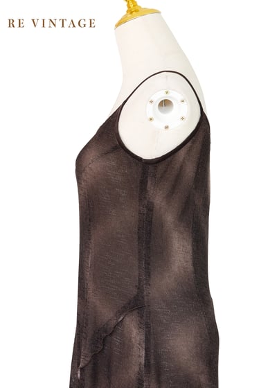 黑咖啡波紋立體拉花細肩帶長洋裝11