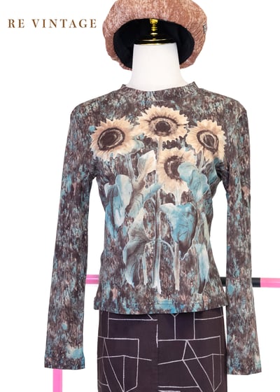 陰暗溫室裡の明亮向日葵上衣12