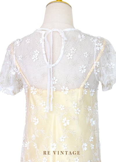 法式金光花語刺繡透膚洋裝13