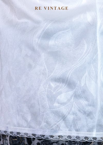 初醒的白山茶古典緹花蕾絲背心10