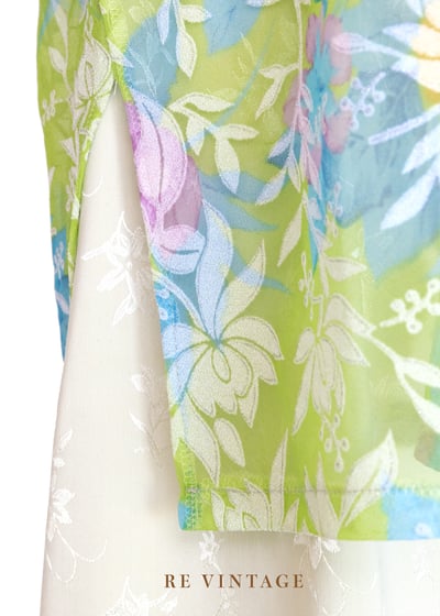 Green Glow 透膚花朵短袖襯衫7