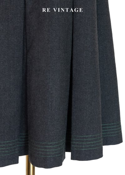 鮮綠撞色明線壓褶美裙（28"）9