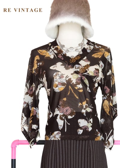 昭和風蝴蝶盤釦花卉微透紡衫1