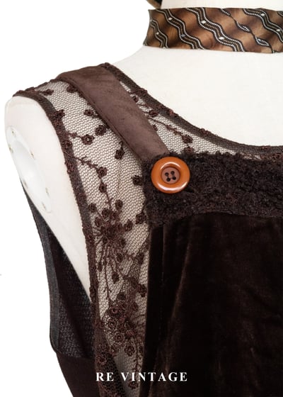 香港製 - 泰迪熊熊深棕毛絨大口袋連身長洋裝5