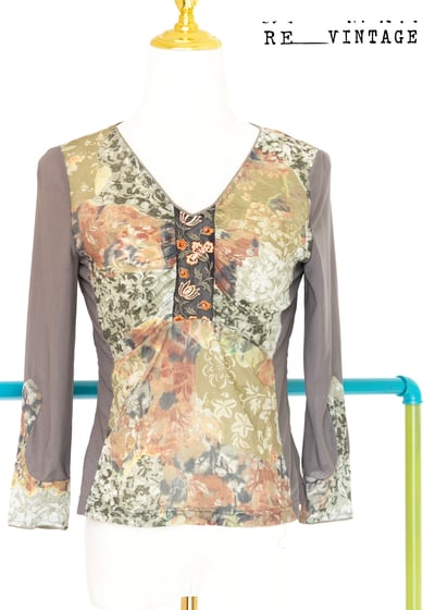 文藝古典圖騰透膚上衣10