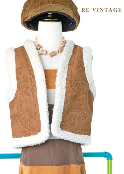 北歐冬日刺繡羊羔毛圖騰背心1