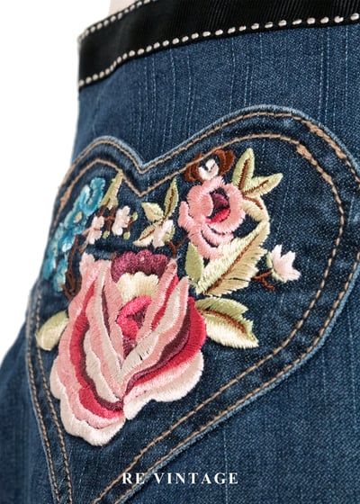 甜蜜玫瑰愛心刺繡丹寧短裙（27"）6