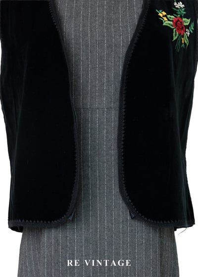 黑暗系牧羊女孩花朵刺繡背心3