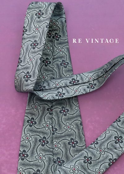 銀灰古典雕花領帶7