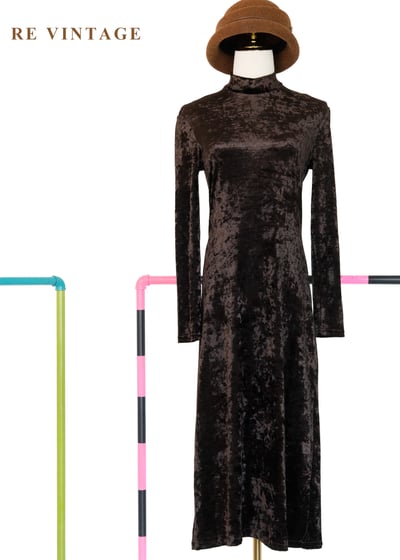 義大利製質感單品 - 深咖啡色俐落現代感絨布洋裝1