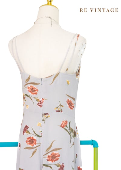 石灰色橘花盛開細肩帶洋裝11