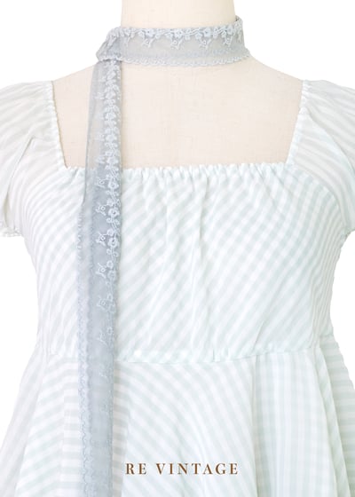 小公主清新淡綠色上衣3