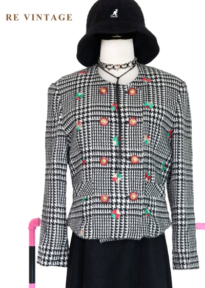紅釦千鳥格刺繡西裝外套1