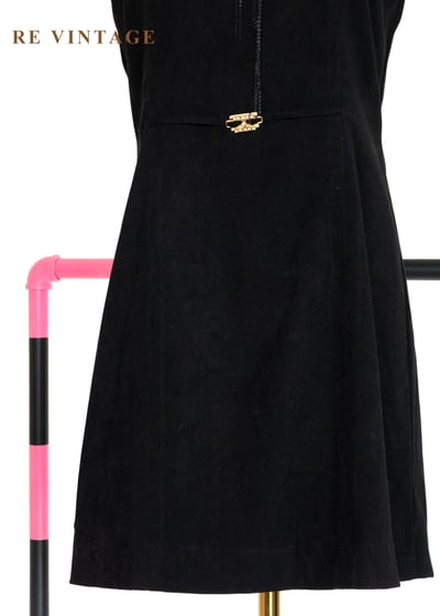 質感單品 - 極簡俐落金釦黑色迷你洋裝4