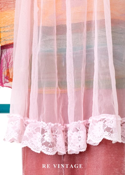 粉紅光的美夢蕾絲背心11