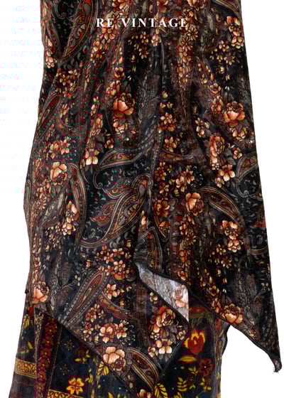 細緻花葉絨布圖騰細肩帶背心8