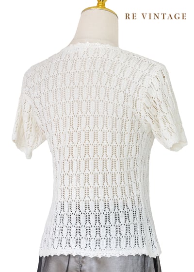 柔白編織紋理短袖上衣11