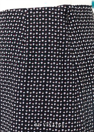 迷你小花瓣黑色中長裙8