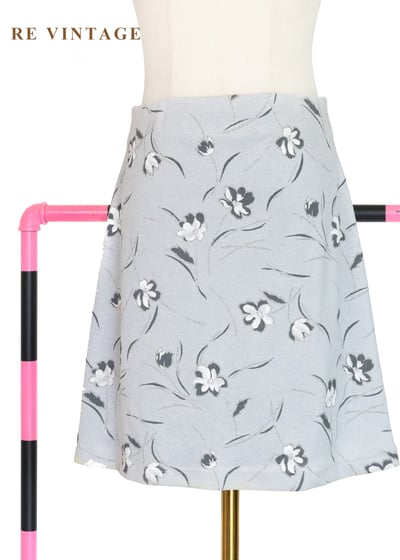 淺灰色柔軟小白花短裙（26-28"）7