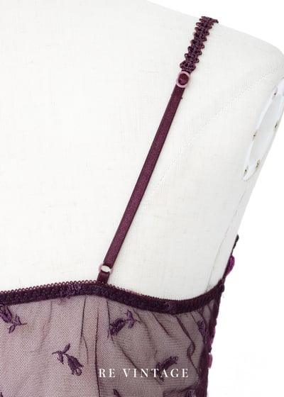 魔幻蕾絲細緻花紋透膚細肩帶背心10