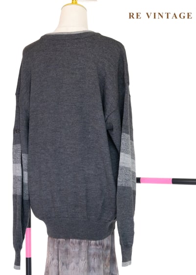 俏皮卡通人物灰系針織毛衣12