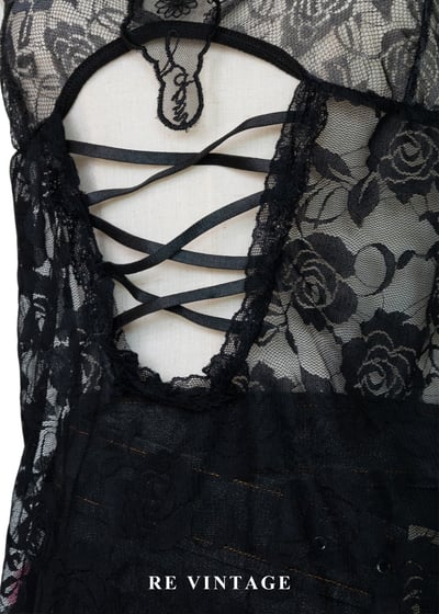 危險的甜美玫瑰蕾絲細肩帶背心5