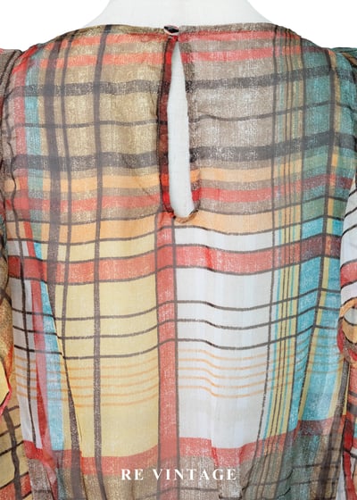 透光晨間荷葉邊格紋上衣12