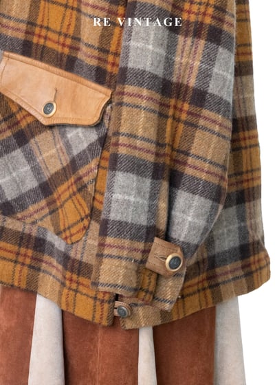 焦糖格紋毛呢拼皮革長版外套11