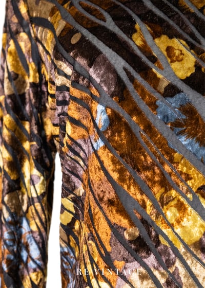 Royal Princess 金黃橘色絨布透膚上衣6