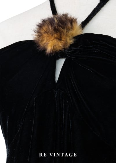 黑魔女娃娃繞頸黑絨迷你洋裝5