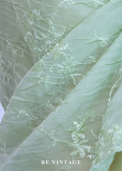 盛夏的酪梨氣泡水抓縐抽繩背心7