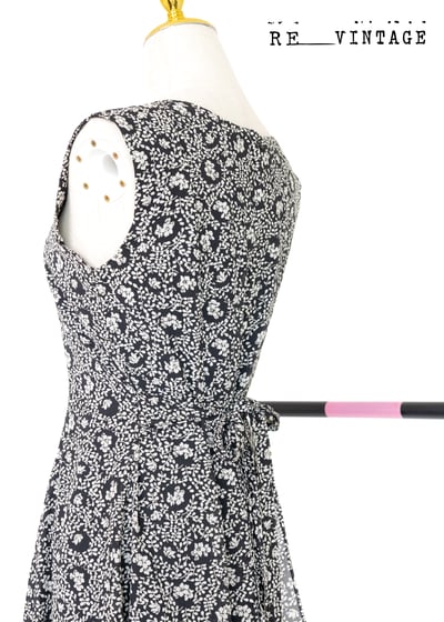 小碎花黑白色氣質長洋裝11