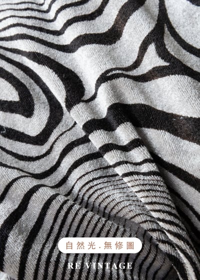 迷霧裡渦流節奏銀灰色絨布上衣13