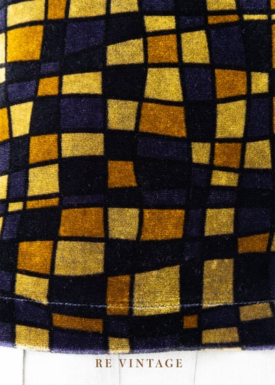 小黃格們的夜晚短袖絨布上衣8