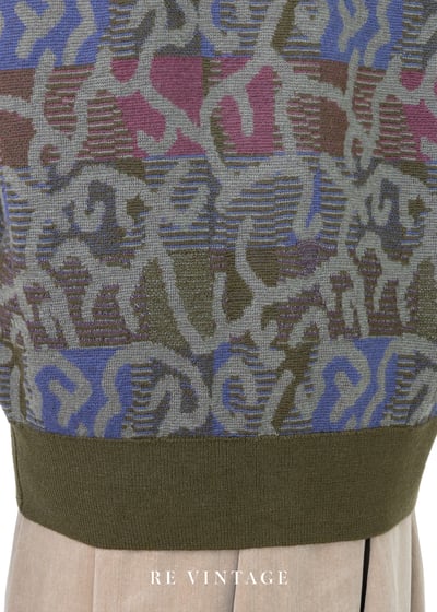 軍綠色の抽象線條針織毛背心9