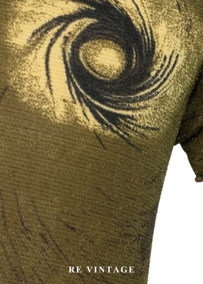 綠金色漩渦繞頸上衣10