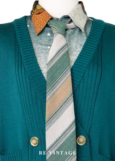 雙排雕花金釦暖綠色針織外套4