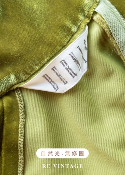 高領胸前簍空黃綠色絨布上衣14