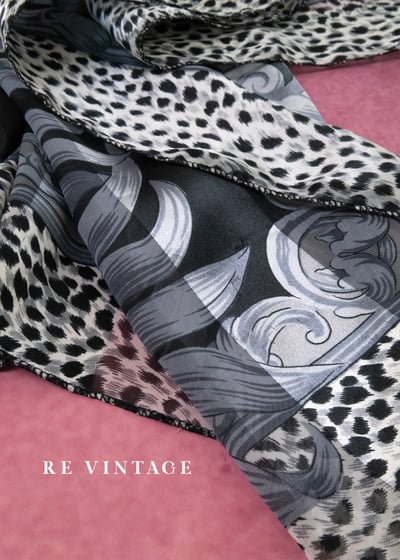 戲劇弧線夜行獸紋絲巾4