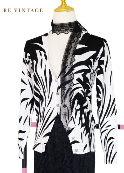 風中斑馬薄款針織上衣1