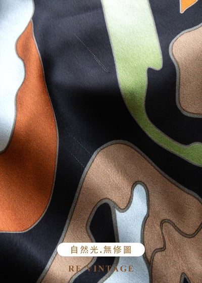 Shapes in Motion 色彩碰撞上衣21