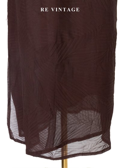 煙燻棕交錯壓印紋理細肩帶長洋裝14