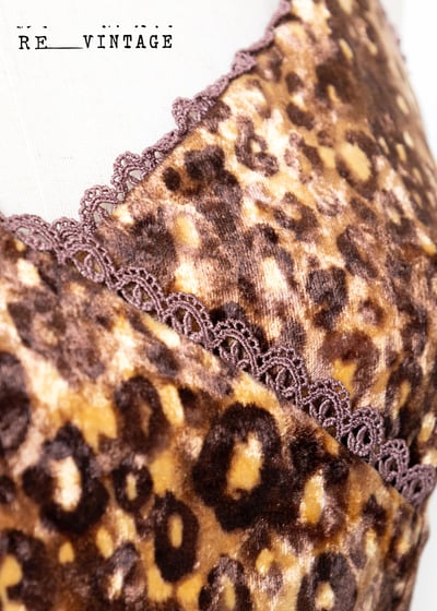 辣辣豹紋絨布長版洋裝10