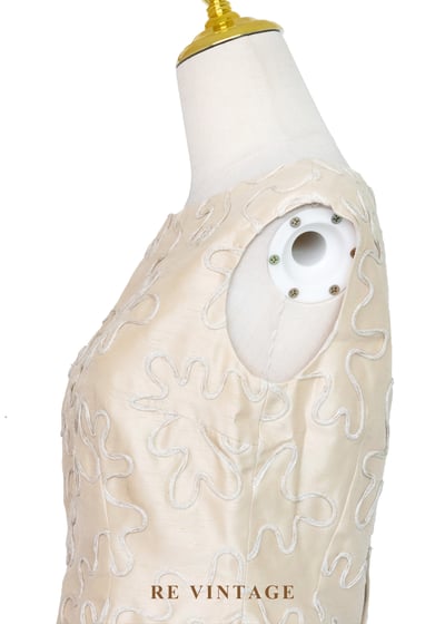 氣質單品 - 米色立體流動的詩上衣8