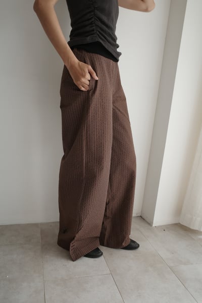 必買神褲！ 挺版下擺雙扣格紋褲2