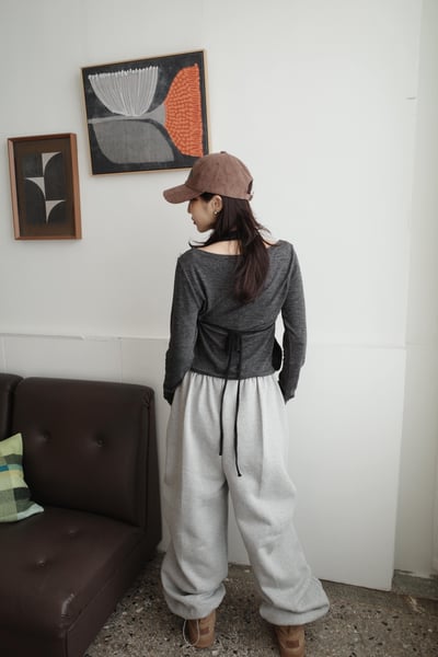 下抽繩雙側打褶寬直筒棉褲3