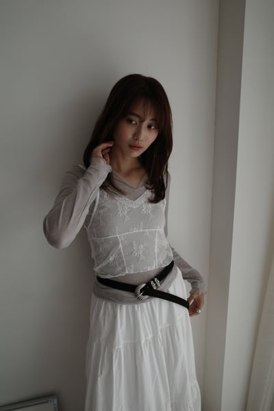 透透蕾絲小花細肩背心3