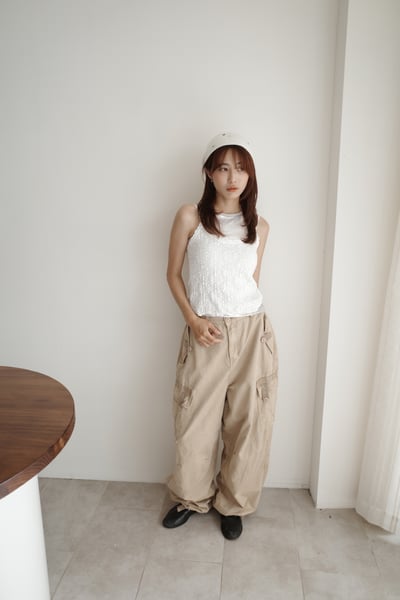 雙口袋彎刀下綁線工裝褲3