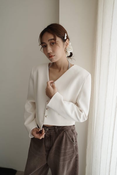 開Ｖ毛呢歐膩西裝短外4