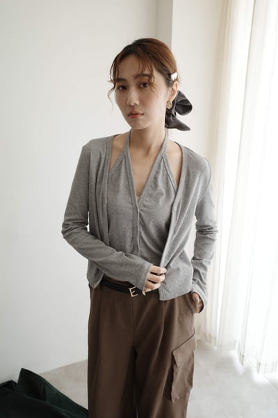 假兩件切v單扣外套上衣4